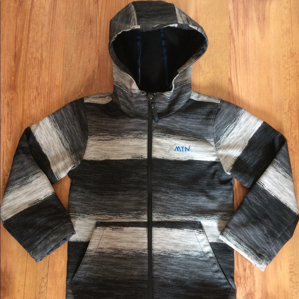 Boy Tain and Wind Repellent Jacket